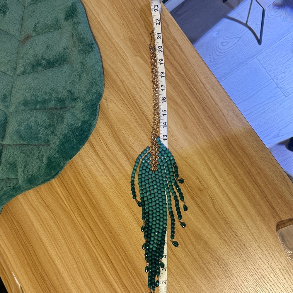 Beautiful Long Beaded Green Necklace with Gold Chain! - Picture 6 of 6